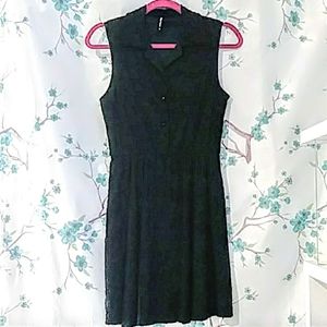 Sleeveless Collared Button Down Dress